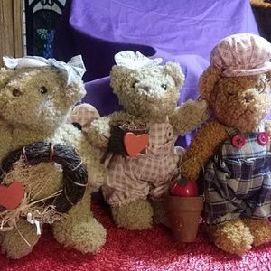 Cute country teddy bears